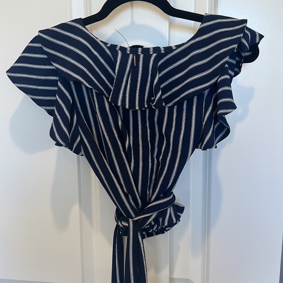 Misa wrap top - Picture 6 of 6